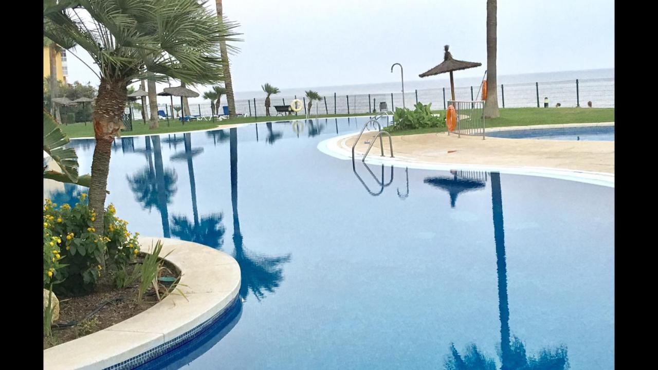 Mi Capricho C16 Beachfront Apartment Sitio de Calahonda Extérieur photo